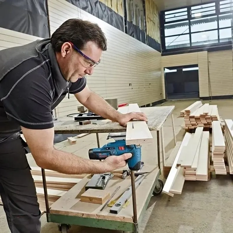 Лобзик Bosch 12V-70